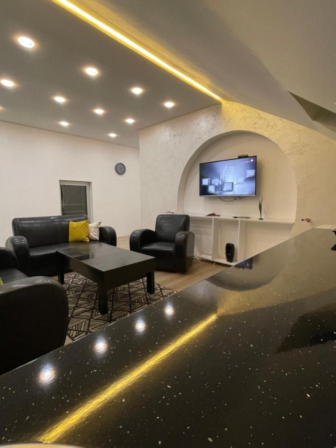 Luna Apartment Novi Pazar Esterno foto