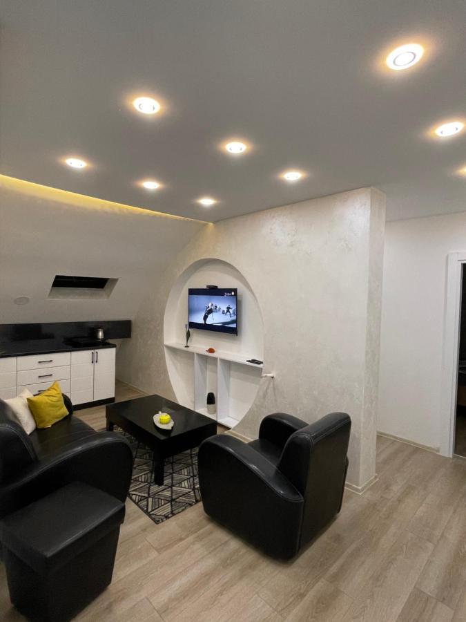 Luna Apartment Novi Pazar Esterno foto
