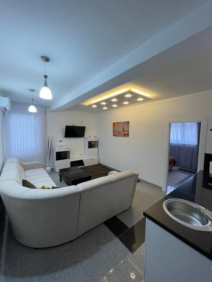 Luna Apartment Novi Pazar Esterno foto